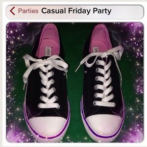 🛒 Clearance 2/$13 🛍️ 🎉HOST  2/14, 2/6🎉 Steve Madden Black Sneakers