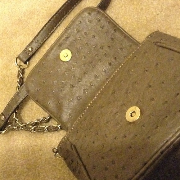 Anne Klein mini Crossbody - Picture 3 of 4