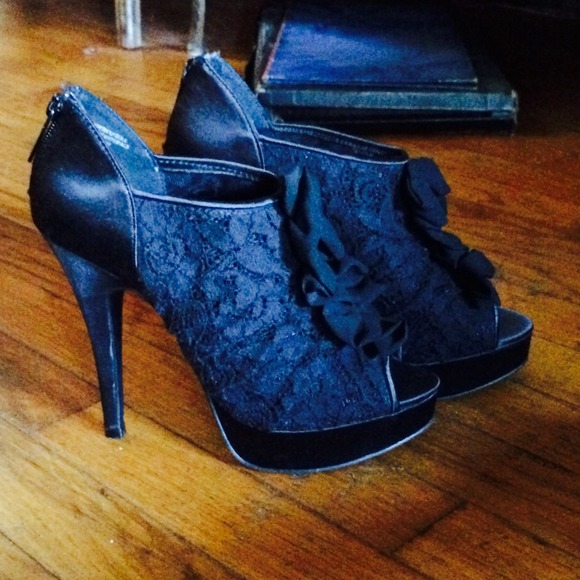 Black lace heels