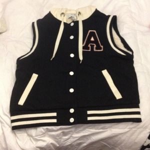 🅰Letterman vest!