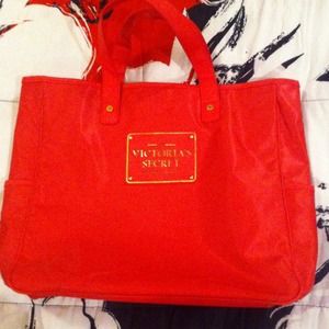 On hold !! Hot pink Victoria's Secret tote