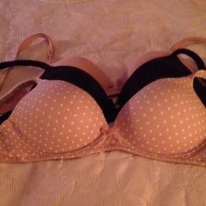 Bundle of 3 VS bras.🎀 "on hold"