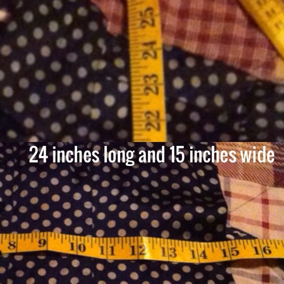 🎉HP✨12/18/13🎉💐Bebe Dress shirt!😊🌸 - Picture 4 of 4