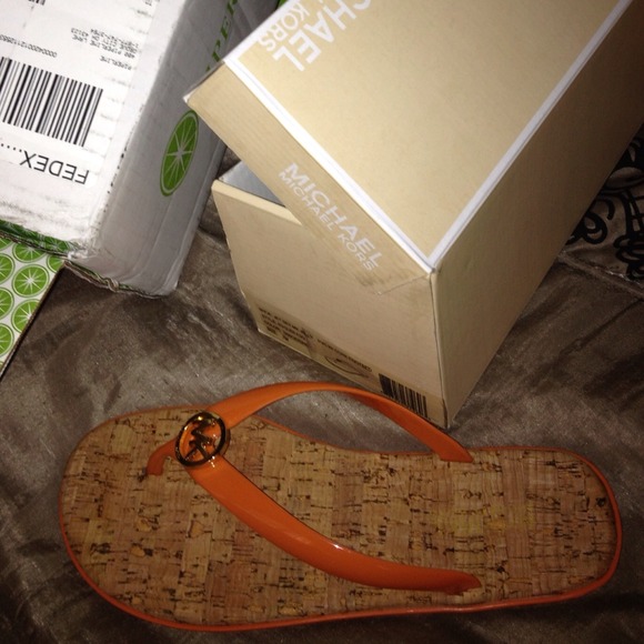 Mk sandals