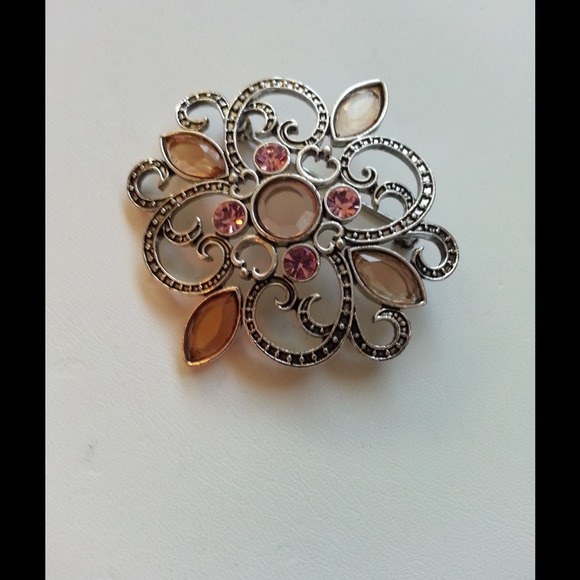 Silver pin with pink crystals - Picture 1 of 2
