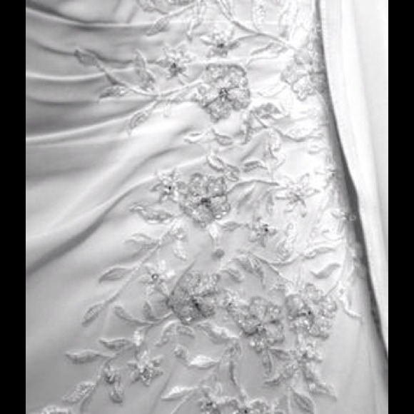 Wedding Dress, A-Line, Chiffon - Picture 1 of 4