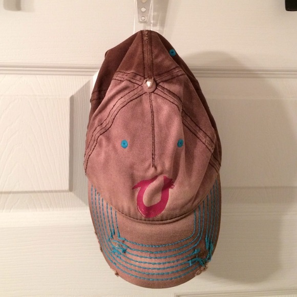 TRUE RELIGION Hat