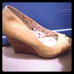 Unlisted. Nude wedges