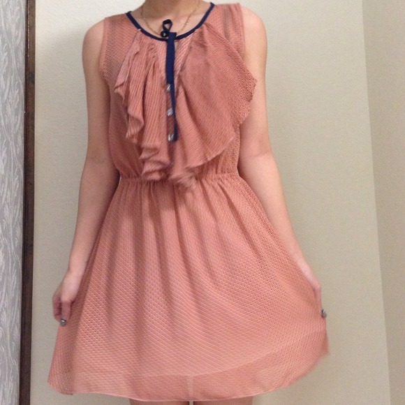 Dress - Picture 4 of 4