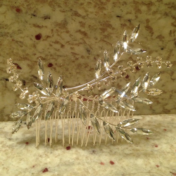 Elegant Rhinestone Hair Comb Accessory