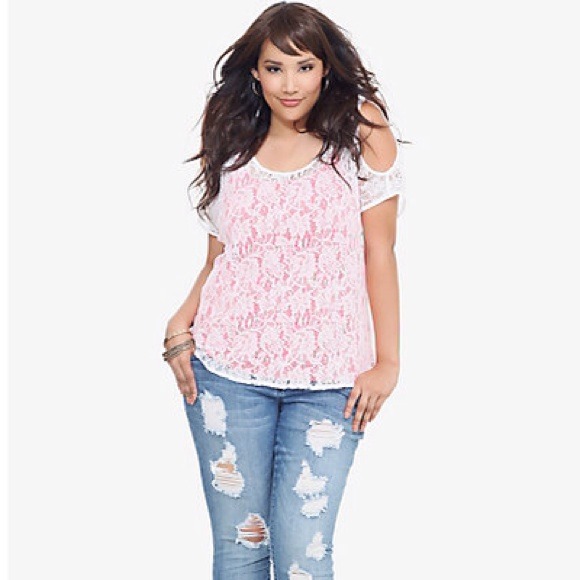 👏SOLD👏Torrid sz 1 peek-a-boo top