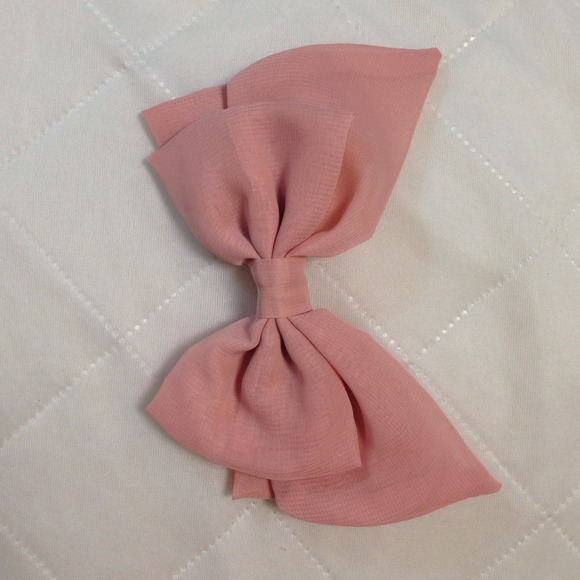 Hair accessories - Picture 2 of 4