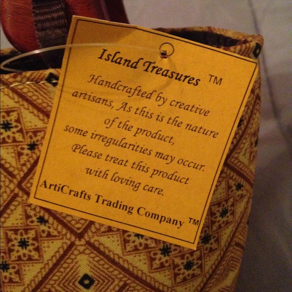 ☀️☀️ADORABLE TINY PURSE☀️☀️ - Picture 2 of 4