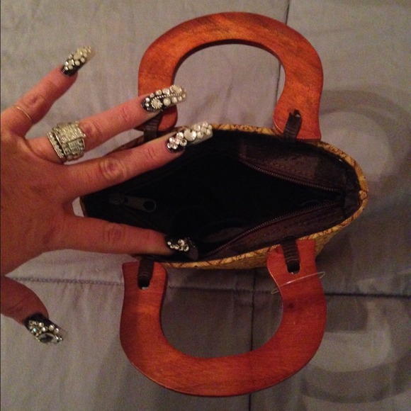 ☀️☀️ADORABLE TINY PURSE☀️☀️ - Picture 3 of 4