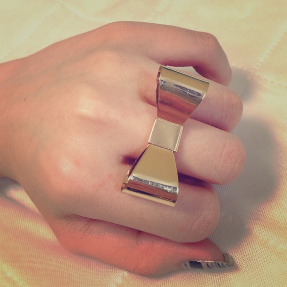 Bow ring