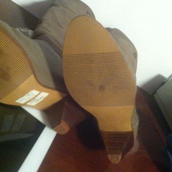 The original Frye Jackie snap boots - Picture 2 of 4