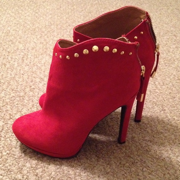 Boots - Red ankle boots with gold studs