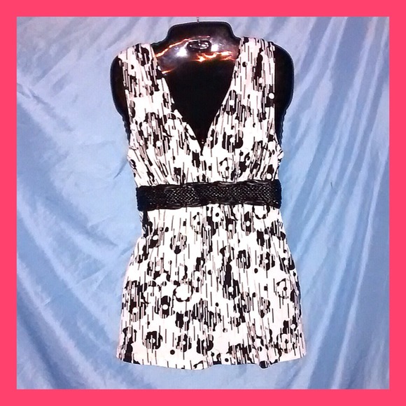 Speechless Tops - Black, White, & Gold Patterned Top