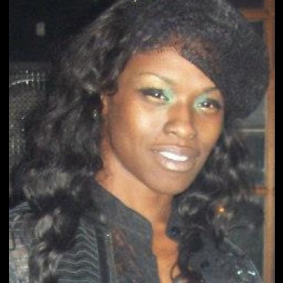 Meet Your Posher - Picture 2 of 4