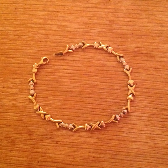 GOLD BRACELET
