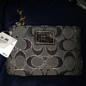 Authentic Coach Poppy Wristlet