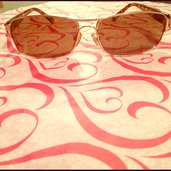 Sunglasses with animal print detail