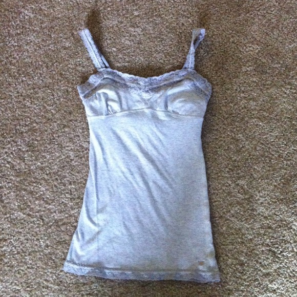 GRAY UNDERSHIRT