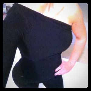 Form fitting black one sleeved top