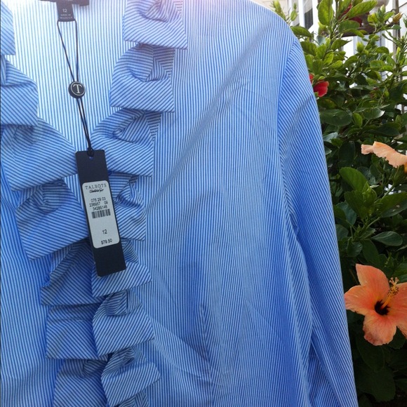 SOLD!! Blue/White Pinstripe Blouse - Picture 4 of 4