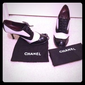 Chanel black and ivory leather maryjanes