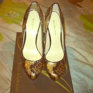 Leopard sequin pumps💃👠 price✂️⬇️$25