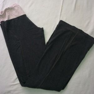 Bally Total Fitness yoga pants