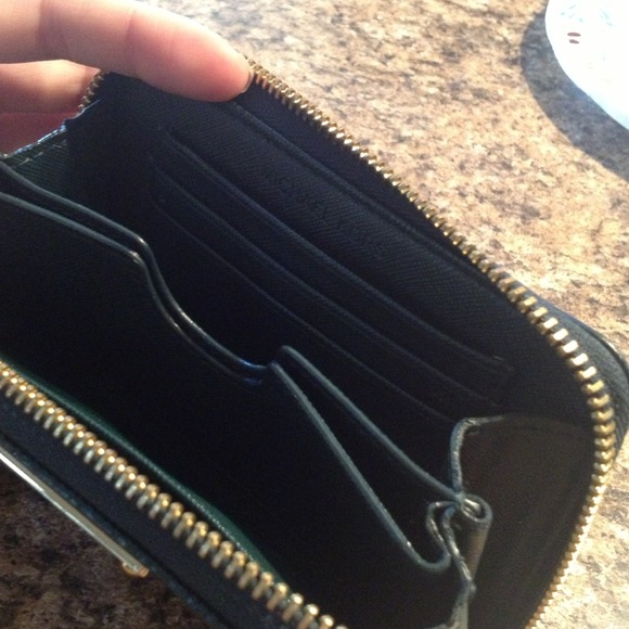 SOLD! - Picture 3 of 4