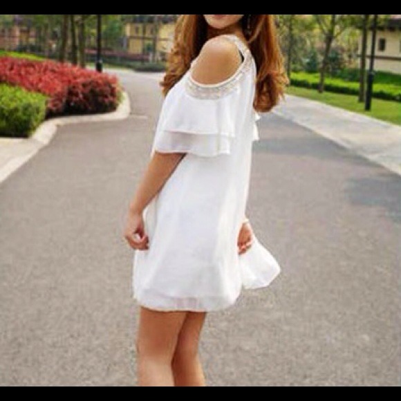 Chiffon beaded white cocktail dress - Picture 3 of 4