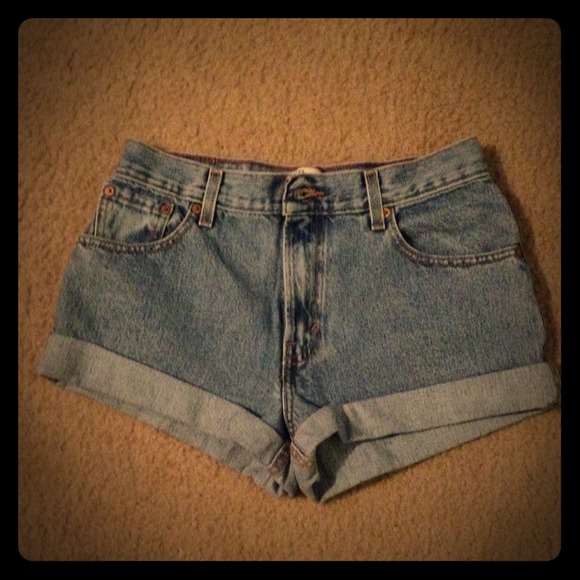 Vintage high waisted blue jean shorts