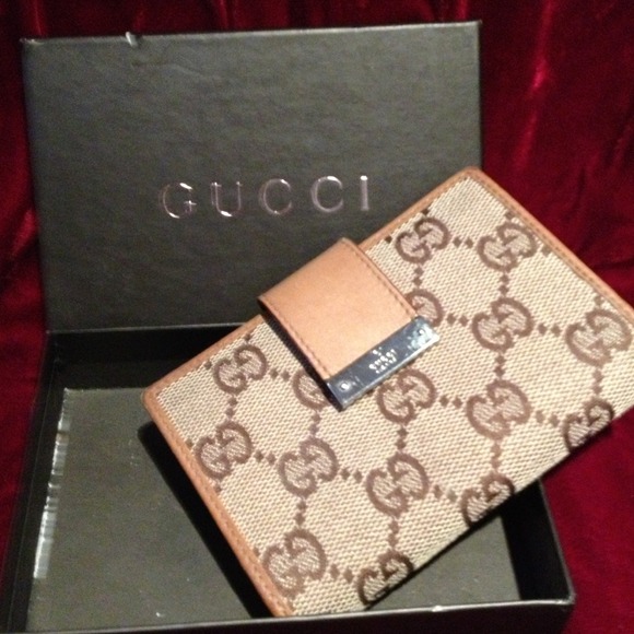 Gucci credit card holder
