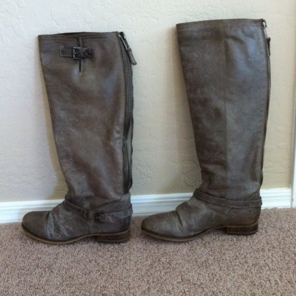Steven Madden Boots