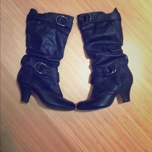 Mid calf faux leather boots