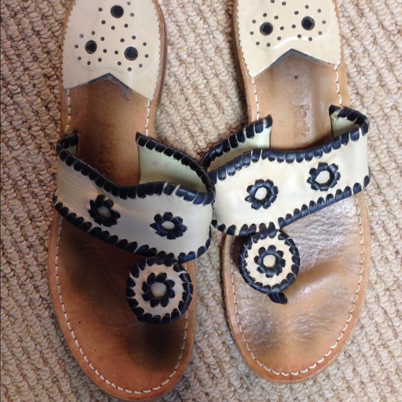 Jack Rogers tan and black Navajo sandal 7