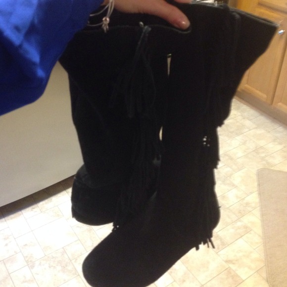 Black suede fringe boots - Picture 2 of 3