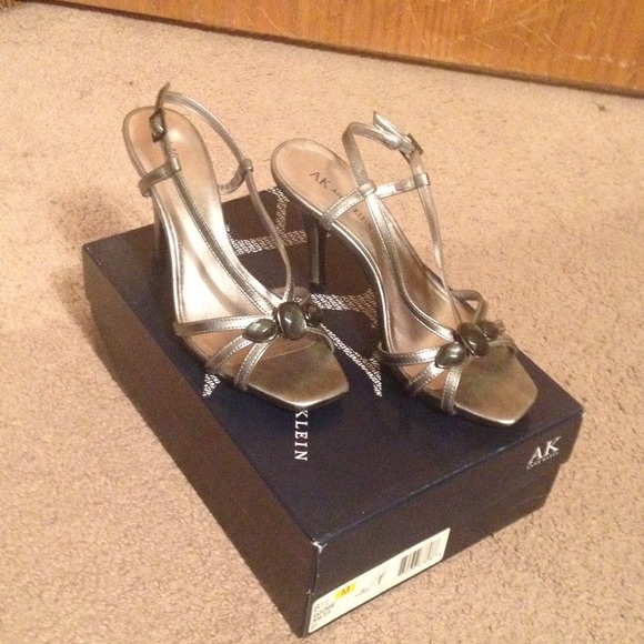 Anne Klein heels