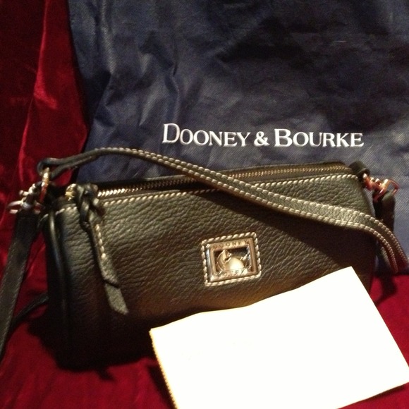 Dooney & Bourke  small barrel