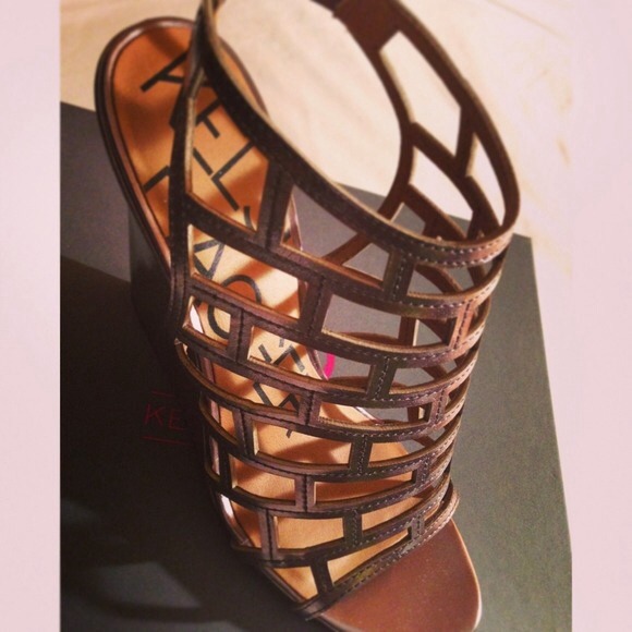 Chic Studded Wedge Sandals with Ankle Strap - Summer  Elegant Wedge