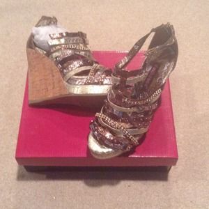 Dollhouse Sandals Size 7