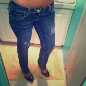 Skinny studded/destroyed Amethyst jeans