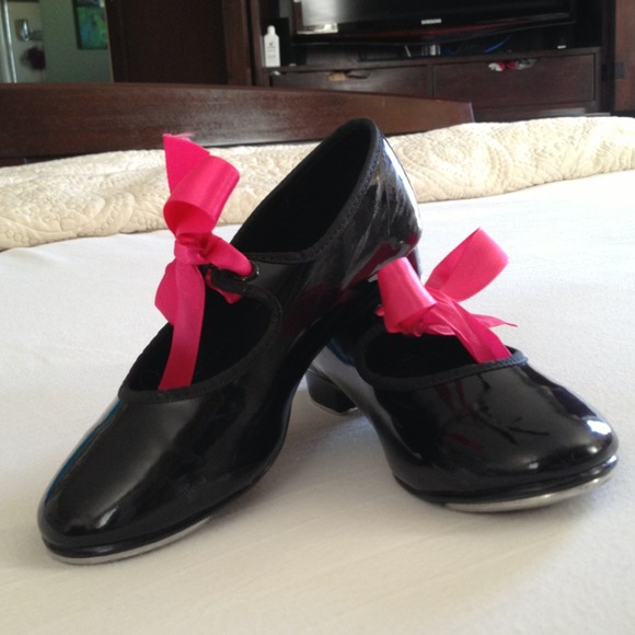 🚩SOLD🚩Size 10 kids tap she's