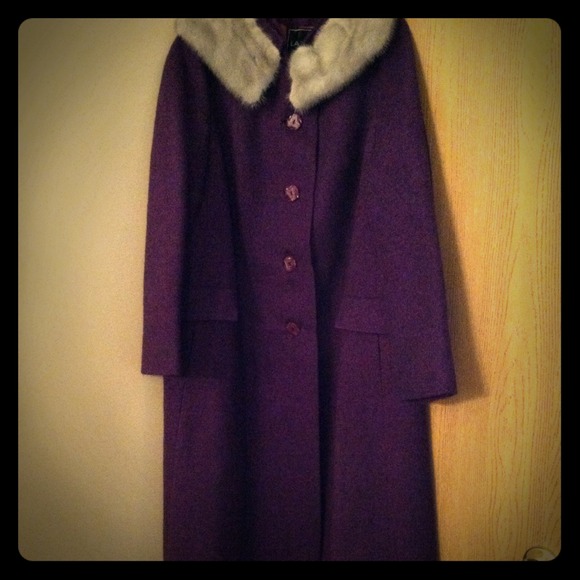 Vintage plum colored winter coat with fur collar