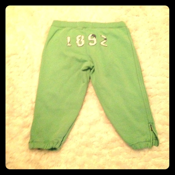 Abercrombie crop sweat pants