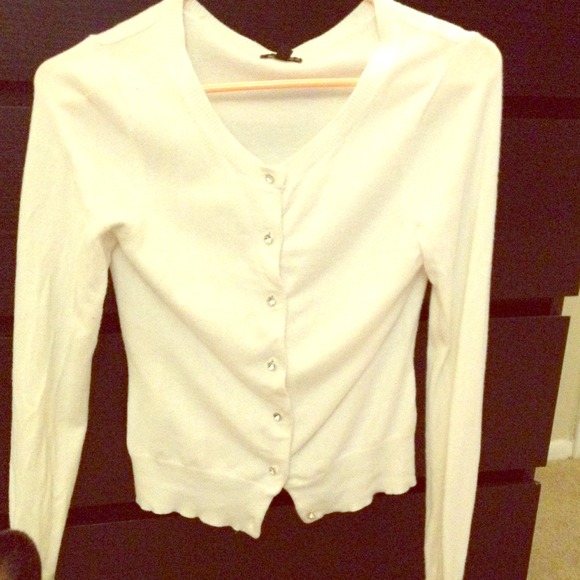 🔴SOLD IN BUNDLE🔴EXPRESS White cardigan