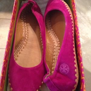 Tory burch suede magenta flats